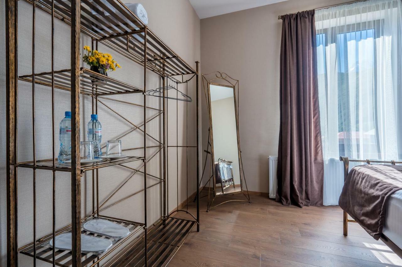 Travel Inn Kazbegi エクステリア 写真